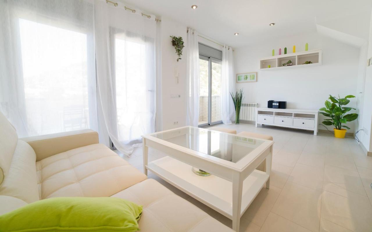 Ferienwohnung Tranquil Duplex In Sitges, Barcelona,Sea Views, Parking, Terrace Exterior foto