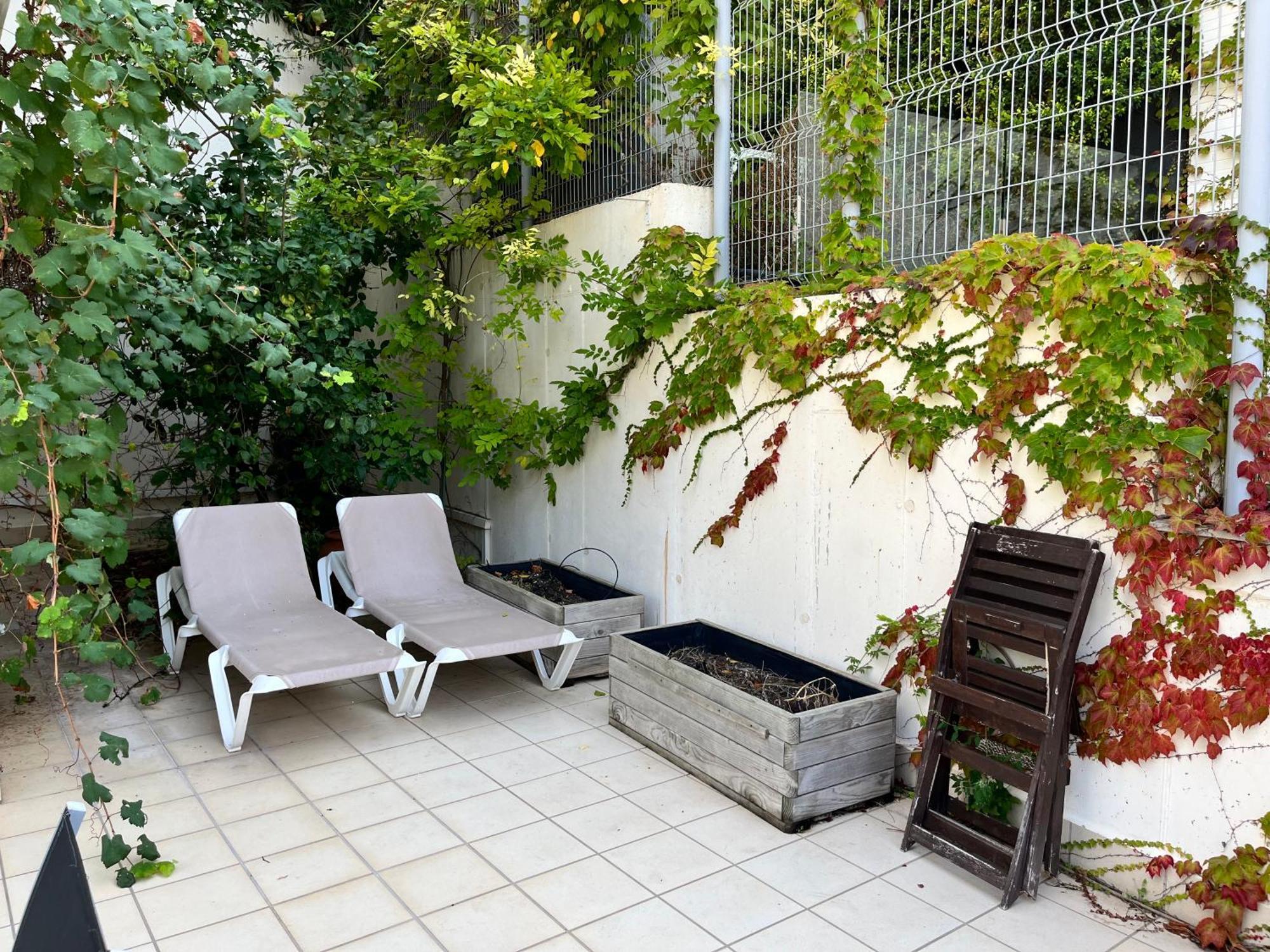 Ferienwohnung Tranquil Duplex In Sitges, Barcelona,Sea Views, Parking, Terrace Exterior foto